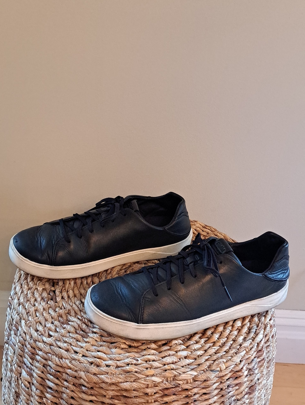 Olukai Mens Lae'Ahi Li 'Ili Athleisure/Casual Onyx Black Leather Low Sneakers 11 - Picture 2 of 9